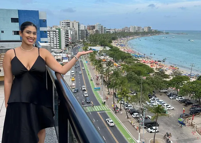 Desse Apto, A Vista E Frontal Da Orla De Pajucara 2Qts- Adm Nutelss
