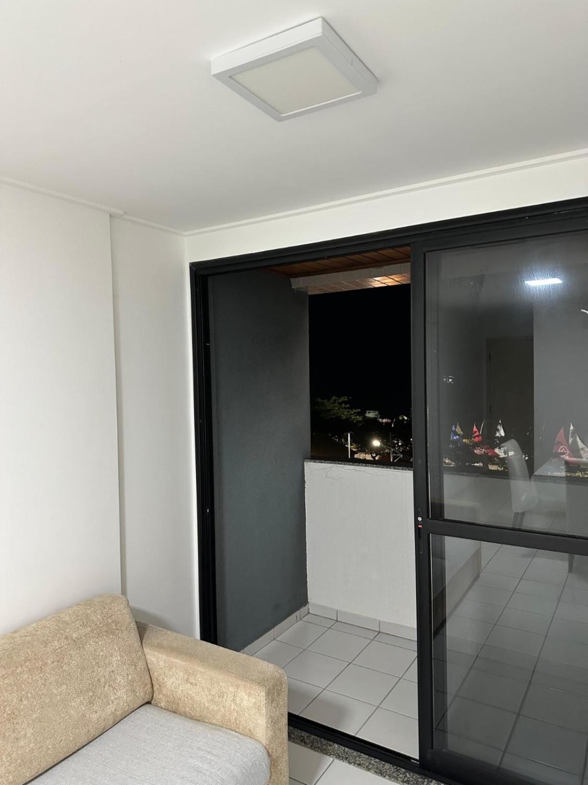 Apartamento Desse Apto, A Vista E Frontal Da Orla De Pajucara 2qts- Adm Nutelss *