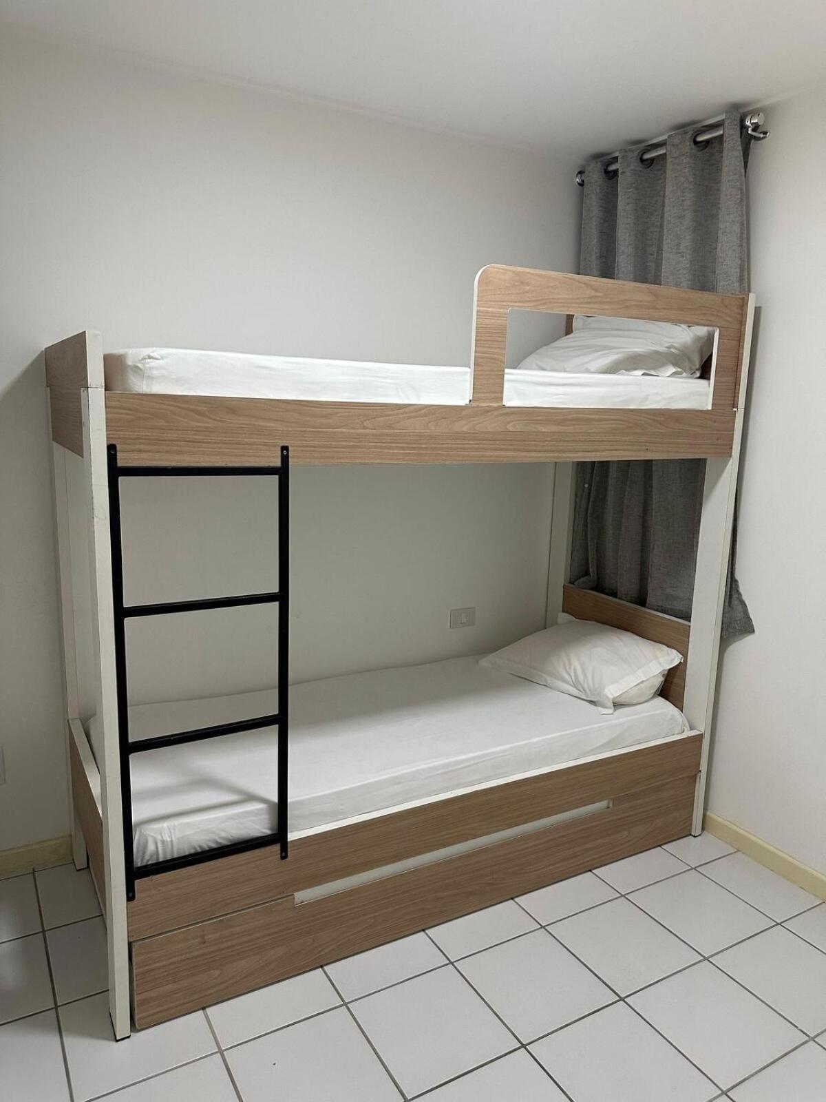 Apartamento Desse Apto, A Vista E Frontal Da Orla De Pajucara 2qts- Adm Nutelss Maceió